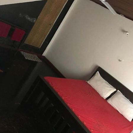 פיליינדלה Everest Rooms מראה חיצוני תמונה