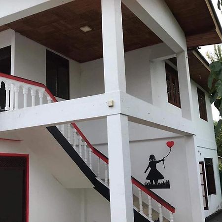 פיליינדלה Everest Rooms מראה חיצוני תמונה