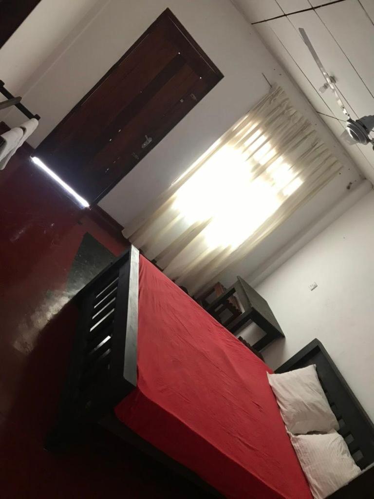 פיליינדלה Everest Rooms מראה חיצוני תמונה